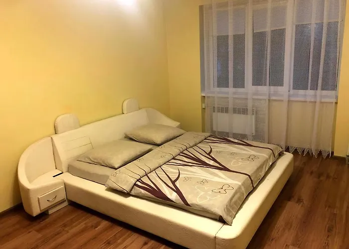 Gil Apartments, Lermontova 1a, Centre Apartman